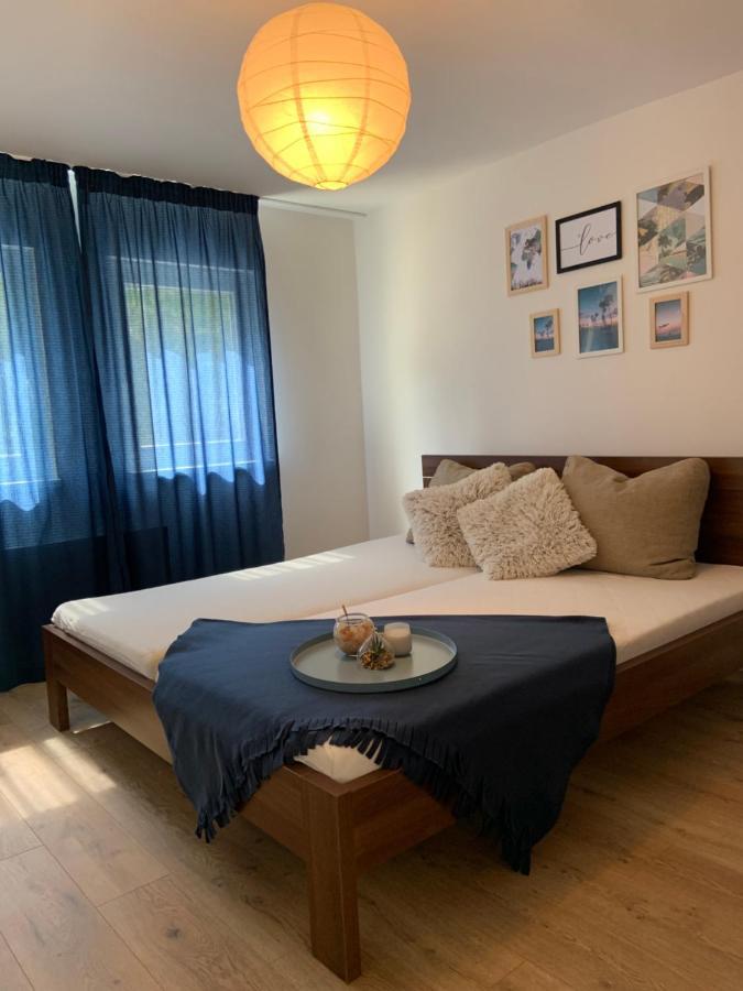 Amira Apartman Комарно Экстерьер фото