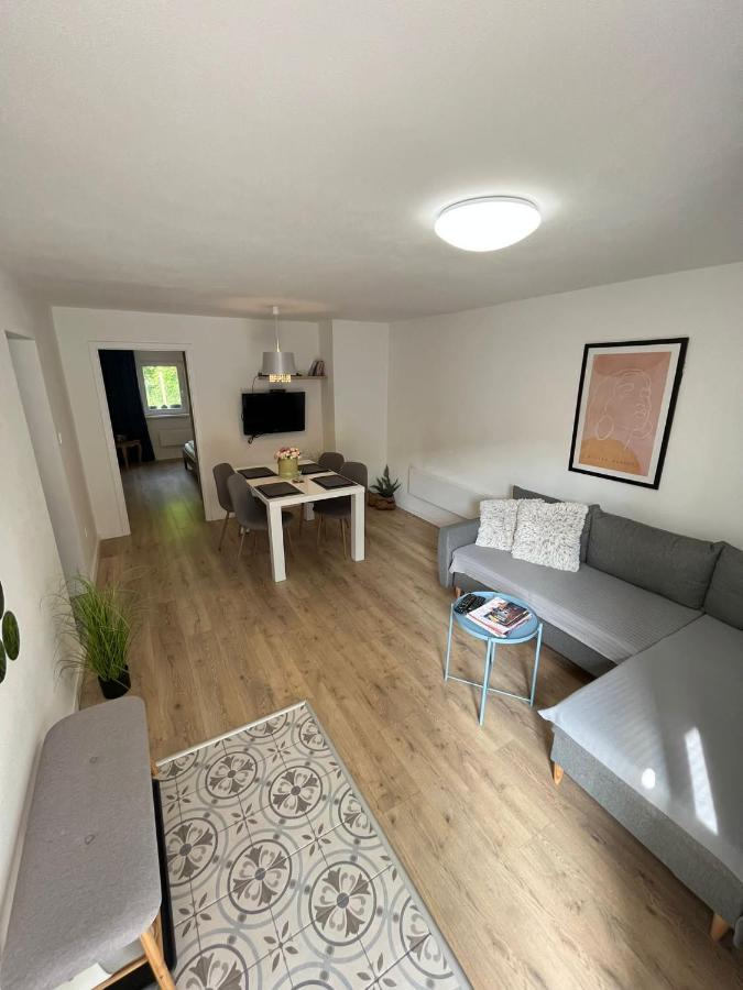 Amira Apartman Комарно Экстерьер фото